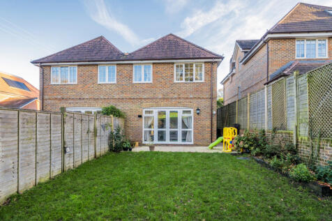 1382261-23-692082...