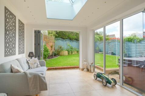 Woodland House-04.jpg
