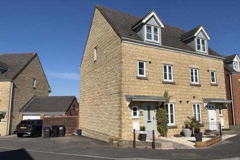 87 Bolts Croft Front.JPG