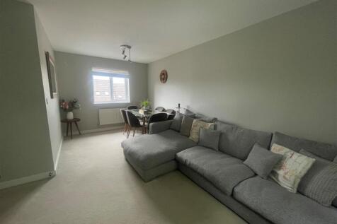 NEW Sitting room 2.jpg