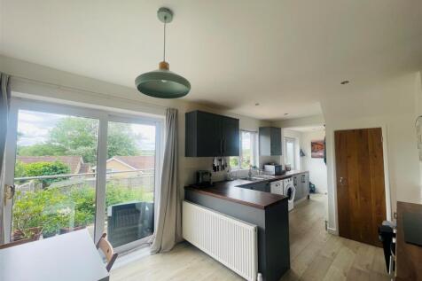 NEW KITCHEN 3.jpg