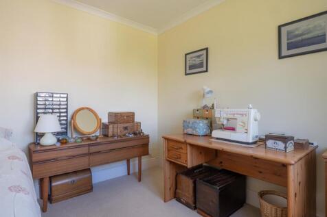 6 St Josephs Drive-22.jpg