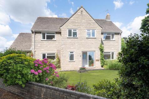 6 St Josephs Drive-29.jpg