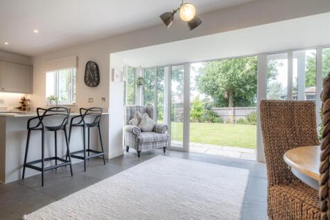 32 Studley Gardens-63.jpg