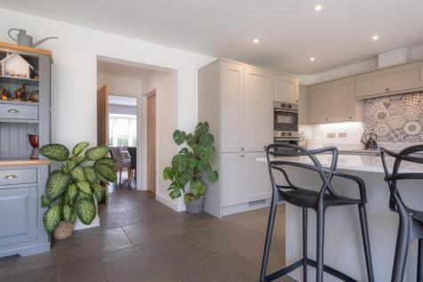 32 Studley Gardens-67.jpg