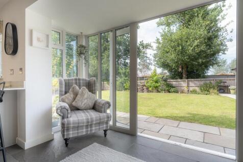32 Studley Gardens-68.jpg
