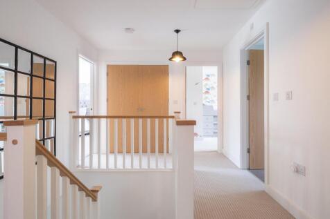 32 Studley Gardens-38.jpg
