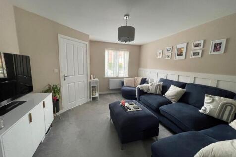 NEW SITTING ROOM.jpg