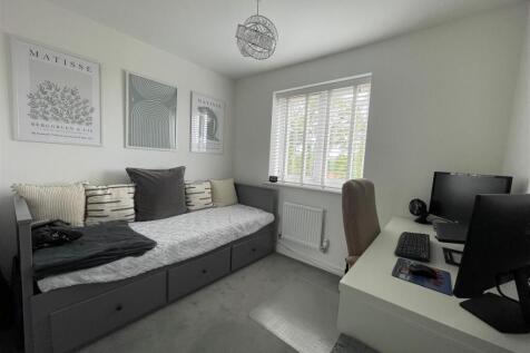 NEW BEDROOM 2.jpg