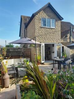 Rear Patio to use1.jpg