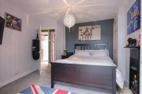 12 London Road-10.jpg