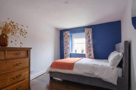 12 London Road-5.jpg
