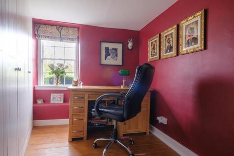 12 London Road-15.jpg