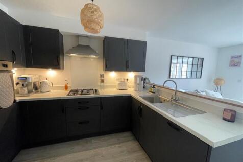 Kitchen 3.jpg