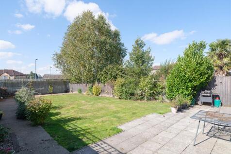 22 Hardenhuish Avenue-16.jpg