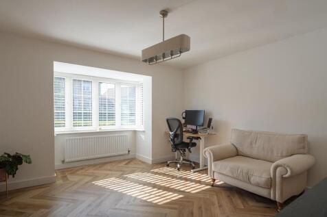 31 Studley Gardens-3.jpg