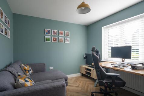 31 Studley Gardens-1.jpg