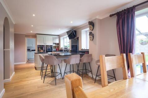 18 Chevral Close-35.jpg