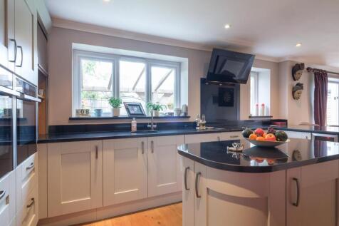 18 Chevral Close-37.jpg