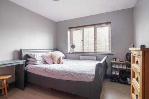 18 Chevral Close-9.jpg