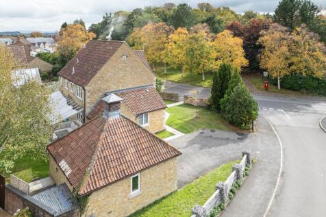 18 Chevral Close-1.jpg