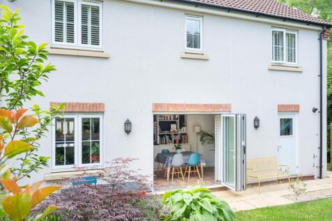 2 Chandlers Mews-16.jpg