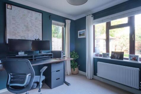 11 Erleigh Drive-39-Edit.jpg