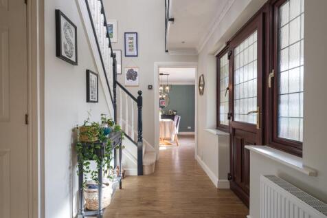 11 Erleigh Drive-37.jpg