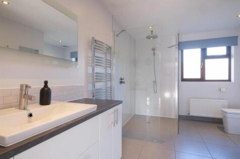 11 Erleigh Drive-22.jpg