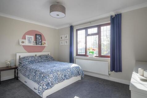 11 Erleigh Drive-13.jpg