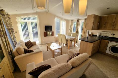 Living/Dining/Kitchen Area