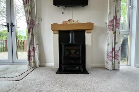 Fireplace.JPG