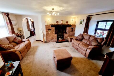 Sitting room.jpg