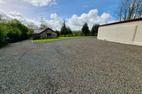 Driveway.jpg