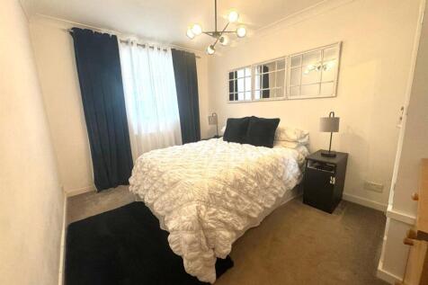 Bedroom 2.jpeg