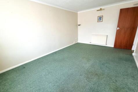 Living room 1.jpg
