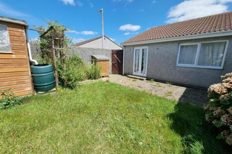 BAck garden new.jpg