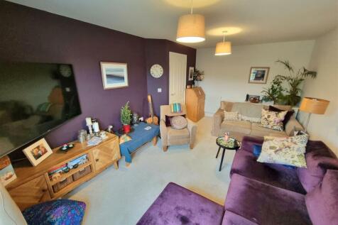 Sitting room 1.jpg