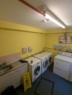 34 laundry.jpg