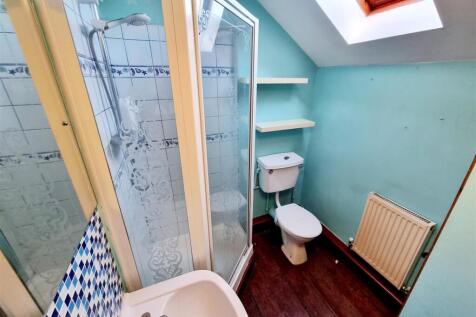 Shower room.jpg