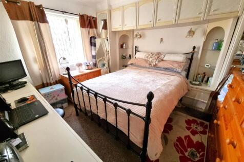 Bedroom 2.1.jpg
