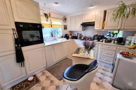 Kitchen.jpg