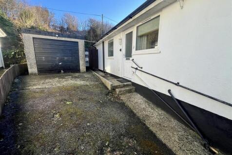 Garage.JPG
