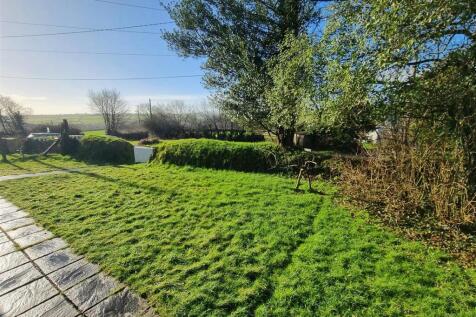 Front garden.jpg