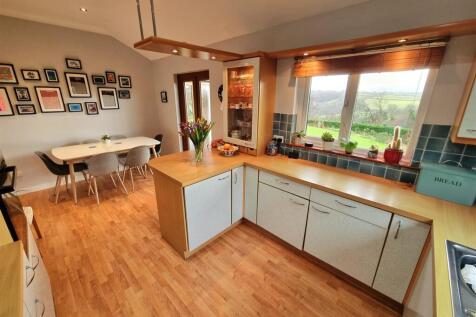 Kitchen &amp; dining.jpg