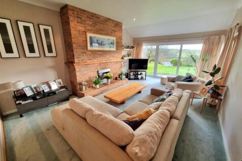 Sitting room.jpg