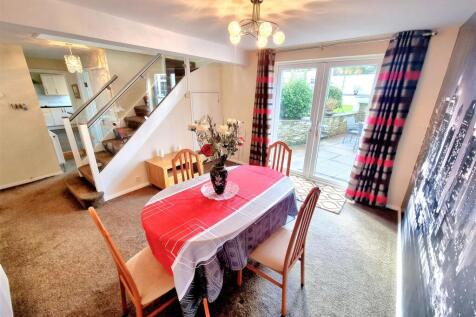 Dining room.jpg