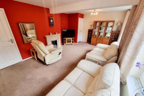 Sitting room 1.jpg