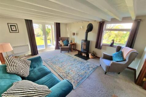 Sitting Room.jpg