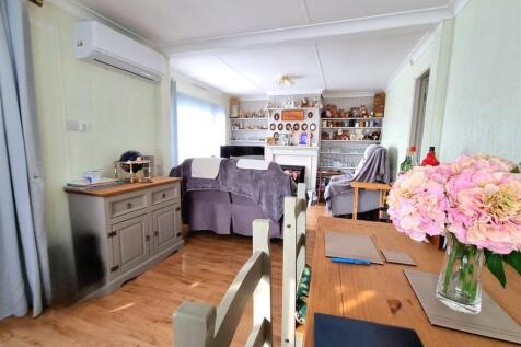 Dining / Living Room